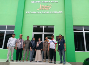 Tempat penyimpanan logistik 