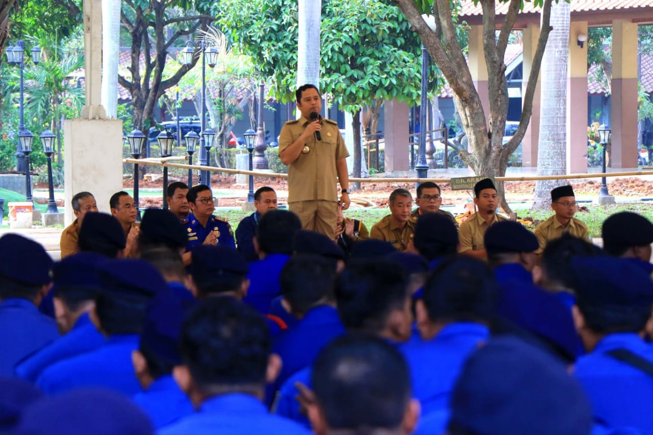 Arief Apresiasi Dan Ajak Petugas Gabungan Sosialisasikan Kelola Sampah TPA Rawa Kucing