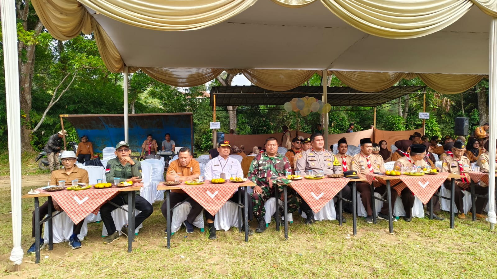 Ipda Budiman Kapolsek Bojong Hadiri Upacara Peringatan HUT Pramuka ke-63 Kwaran Kec. Bojong